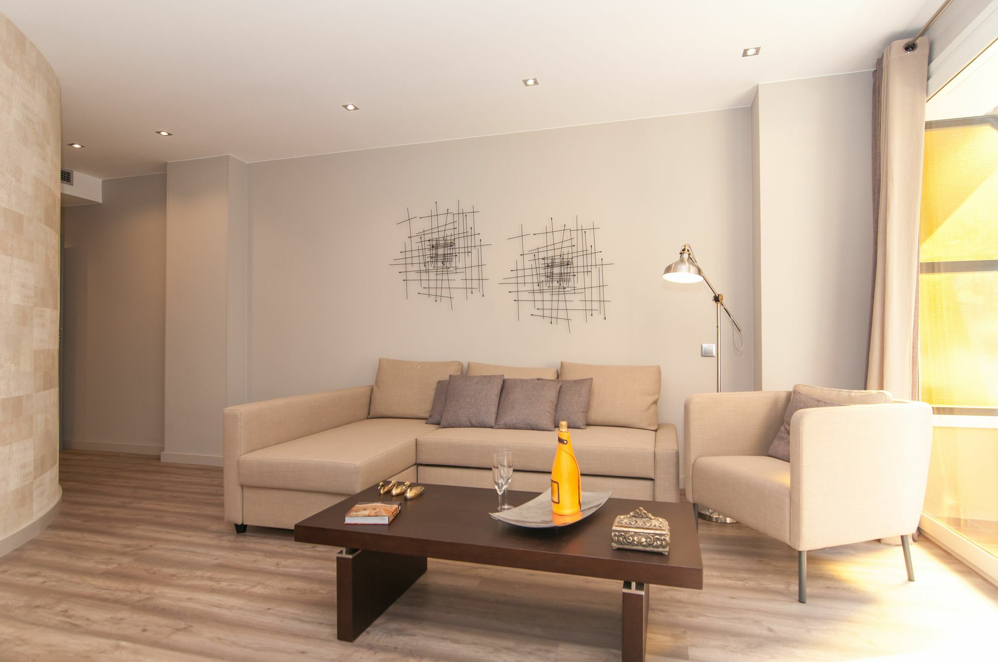 Montaber Apartments - Sagrada Familia Барселона Экстерьер фото